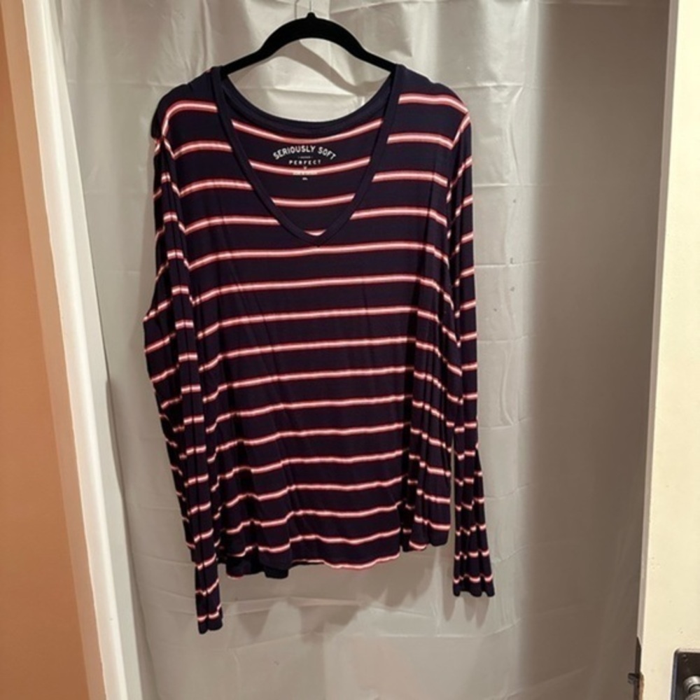 Aeropostale Seriously Soft Perfect V-Neck long sleeved Navy /Red/White Striped